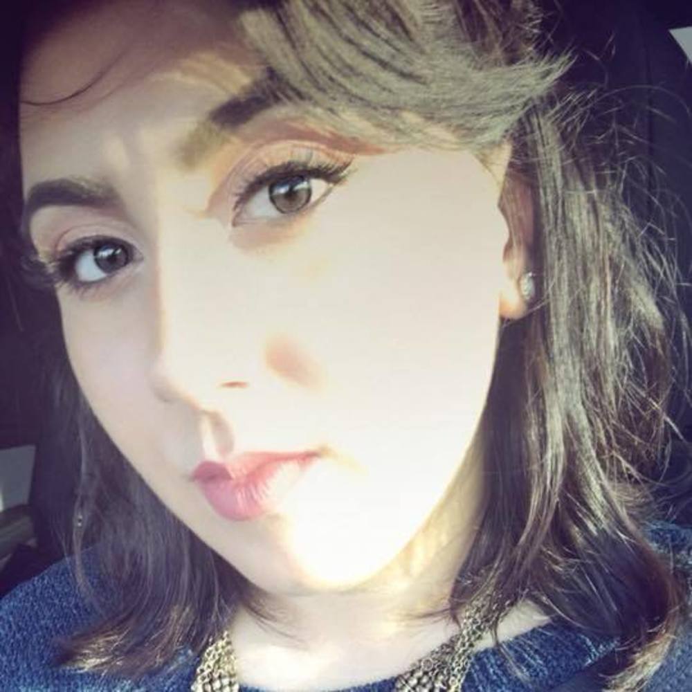 Meet your Posher, Alondra